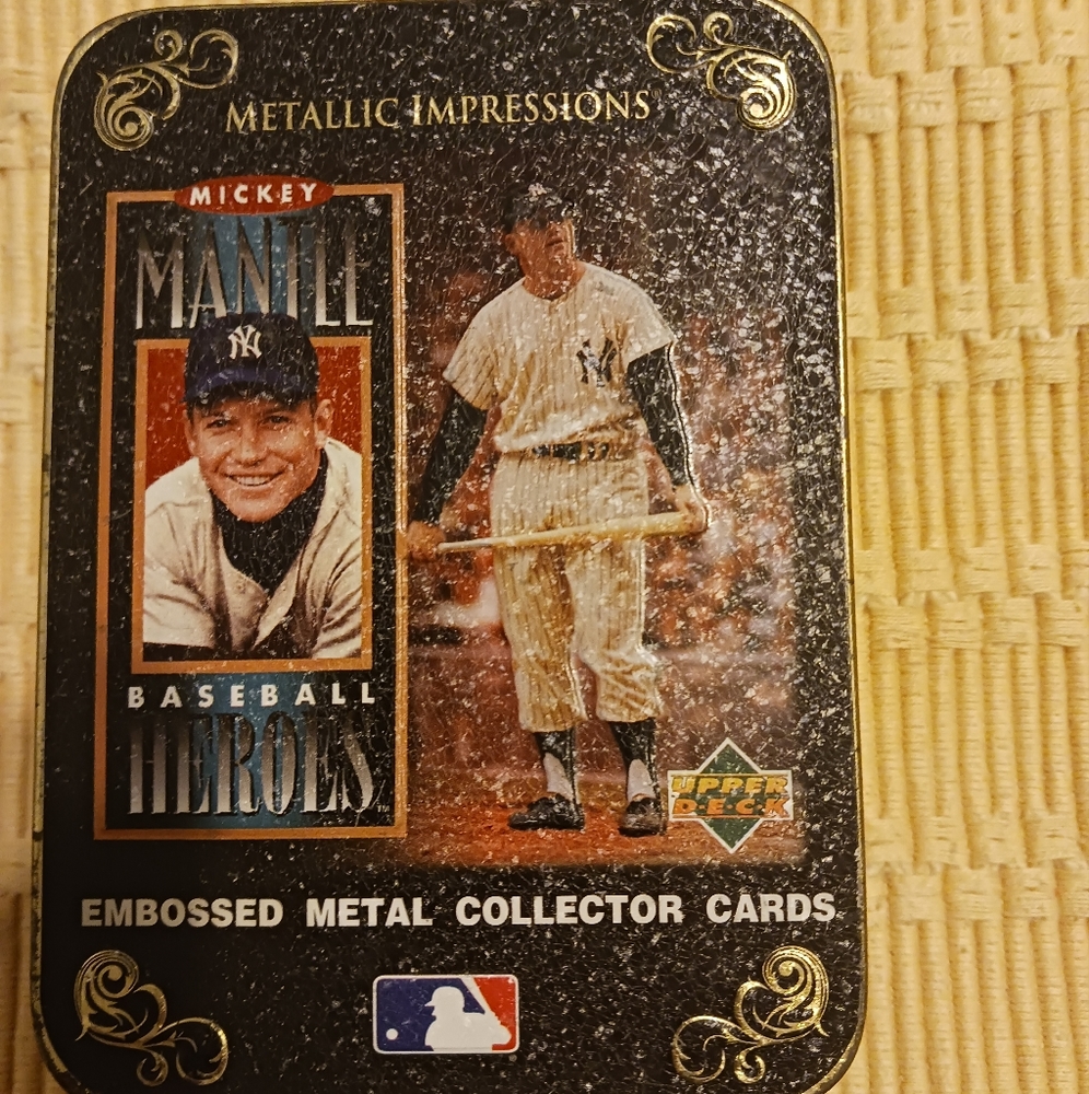 NIP Vintage Upper Deck Metallic Collectors Cards